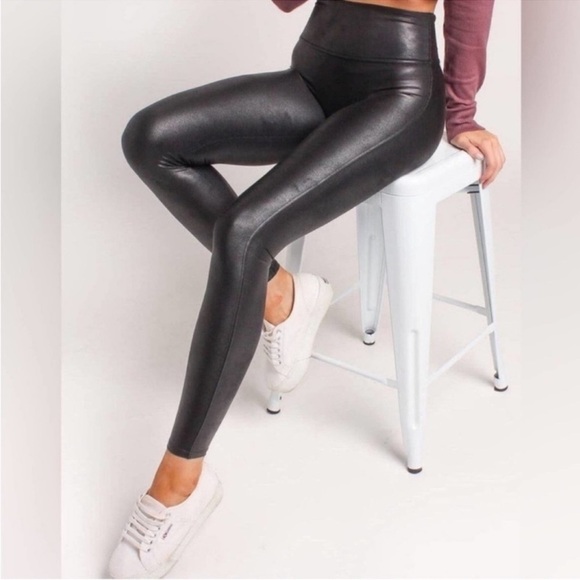 SPANX Women’s Faux Black Leather Leggings Tights in Shimmer Black SZ Medium - Picture 15 of 16